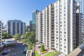 Stylish 2BR Haven - Minutes from DC & Airport